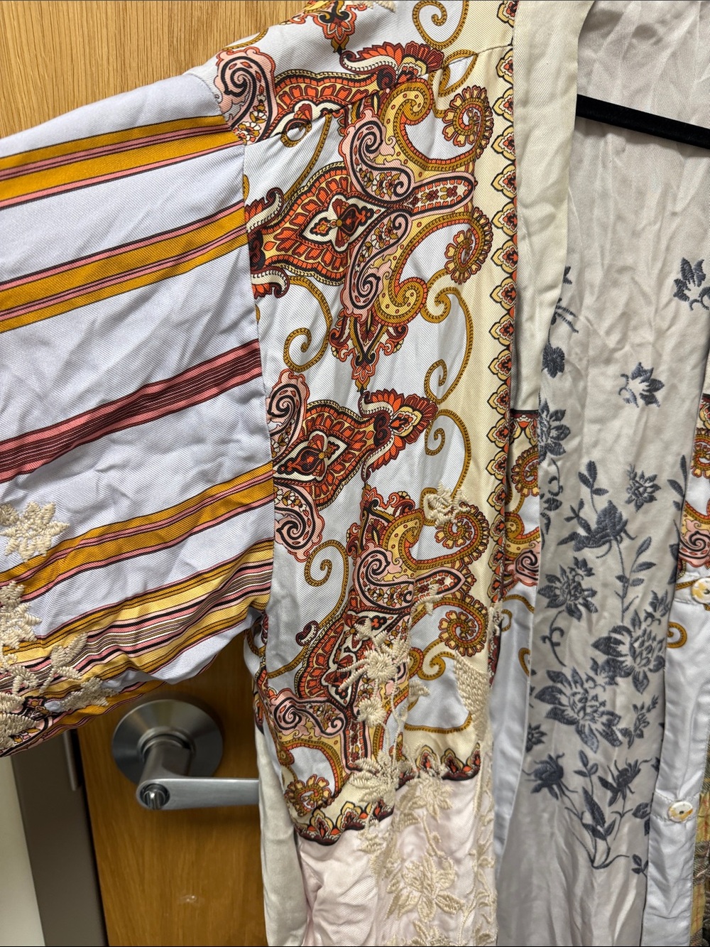 Johnny Was REVERSIBLE Boho Paisley Long Open-Front Coatigan in Cream & Rust - Picture 11 of 17